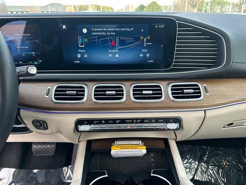 Certified 2025 Mercedes-Benz GLS 450 GLS 450 image 30