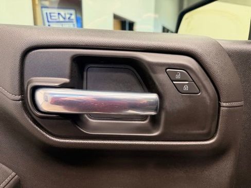 Used 2022 Chevrolet Silverado 1500 LT Trail Boss w/ Convenience Package II AWD/4WD image 31