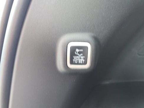 Used 2026 Jeep Cherokee Limited AWD/4WD image 28