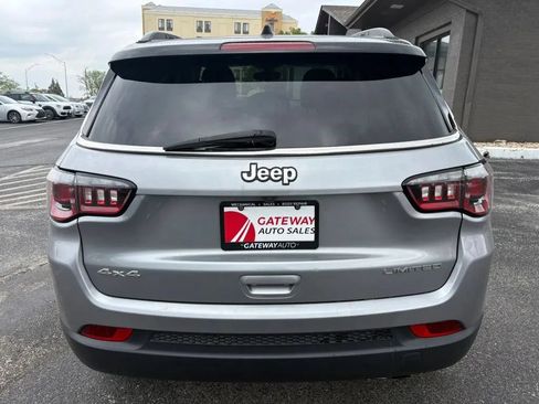 Used 2019 Jeep Compass Limited AWD/4WD image 4