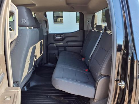 Used 2021 Chevrolet Silverado 1500 LT image 11