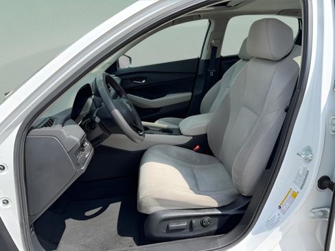 Certified 2023 Honda Accord EX image 22
