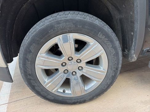 Used 2018 GMC Sierra 1500 SLT AWD/4WD image 11