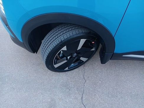 New 2026 Nissan Kicks SR image 28