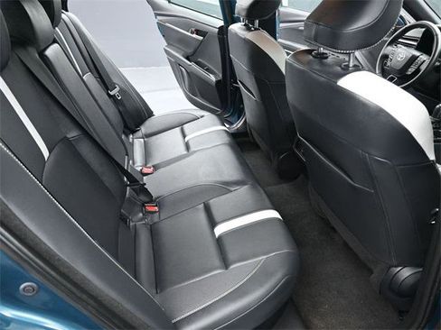 Certified 2025 Toyota Camry SE image 25