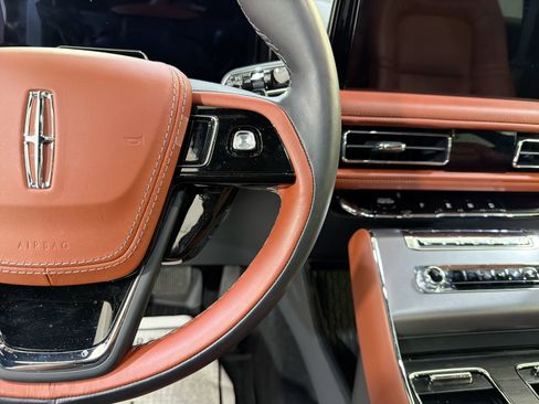 Used 2025 Lincoln Aviator Reserve w/ Illumination Package image 15