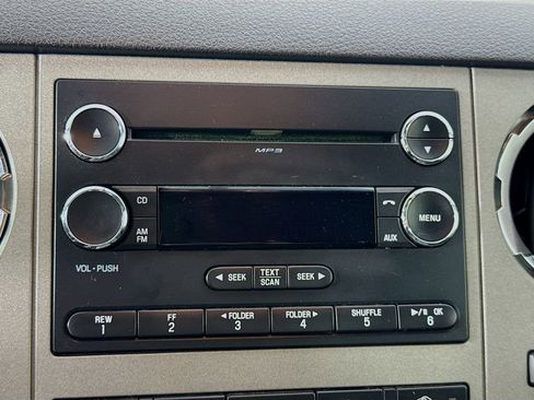 Used 2016 Ford F350 XLT w/ XLT Premium Package image 13