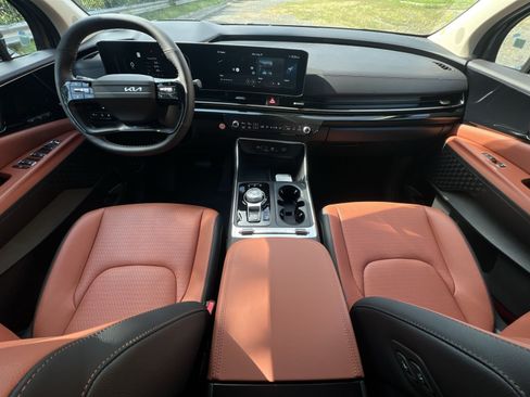 New 2027 Kia Carnival SX Prestige FWD image 29