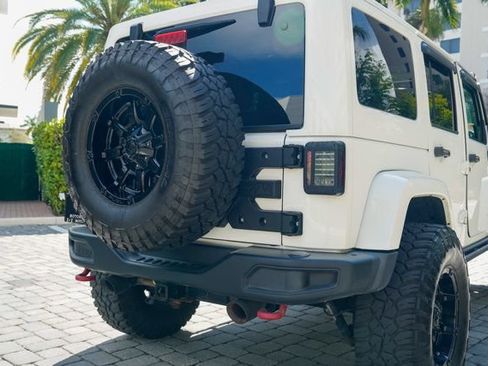 Used 2016 Jeep Wrangler Unlimited Rubicon AWD/4WD image 50