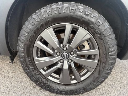Used 2022 Nissan Pathfinder S AWD/4WD image 10