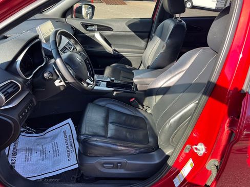 Used 2020 Mitsubishi Eclipse Cross SEL image 12