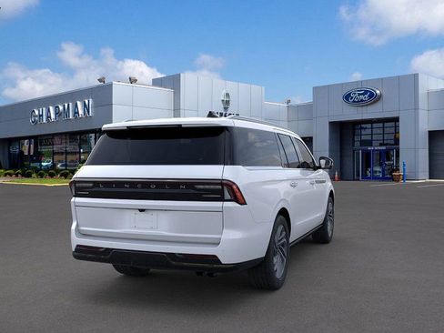 New 2025 Lincoln Navigator L Reserve image 8