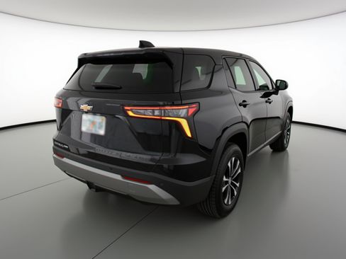 Used 2025 Chevrolet Equinox LT image 9