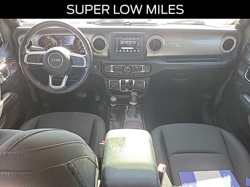 Used 2019 Jeep Wrangler Unlimited Sahara AWD/4WD image 8