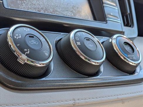 Used 2013 Toyota RAV4 LE image 7