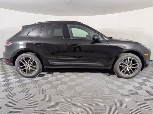 New 2026 Porsche Macan image 8