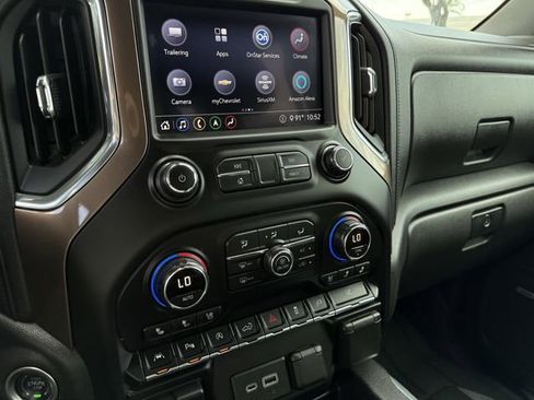 Used 2020 Chevrolet Silverado 1500 High Country w/ Technology Package AWD/4WD image 14