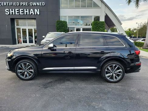 Used 2020 Audi SQ7 Premium Plus w/ Driver Assistance Package image 3
