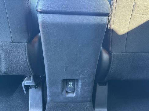 Used 2022 Mitsubishi Eclipse Cross ES image 18