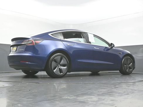 Used 2018 Tesla Model 3 Long Range RWD image 45