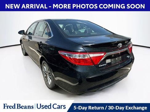 Used 2017 Toyota Camry SE FWD image 7