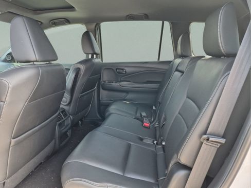 Used 2023 Honda Passport EX-L image 17