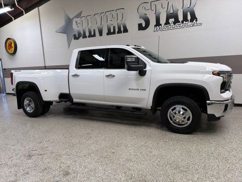 Used 2024 Chevrolet Silverado 3500 LTZ w/ LTZ Convenience Package image 51