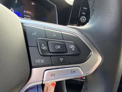 Used 2025 Volkswagen Jetta Sport FWD image 25