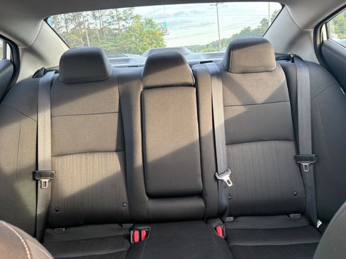 Used 2024 Nissan Altima 2.5 SV FWD image 17