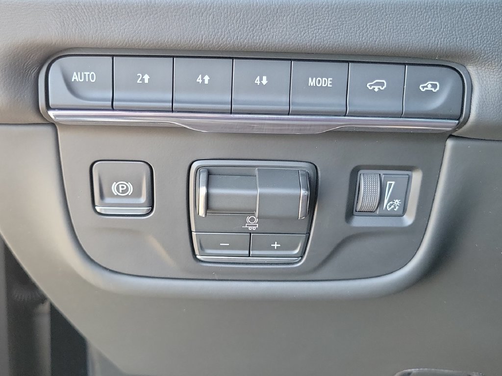 Used 2026 Cadillac Escalade Platinum Sport AWD/4WD image 17