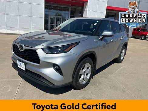 Certified 2025 Toyota Highlander LE AWD/4WD image 2