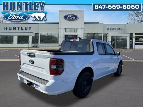 Used 2025 Ford Maverick Lobo image 4