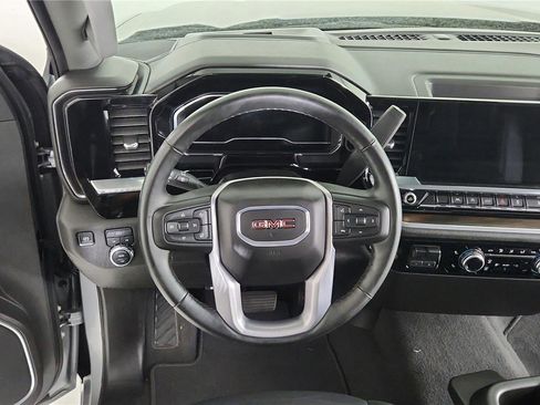 Used 2025 GMC Sierra 1500 SLT AWD/4WD image 14