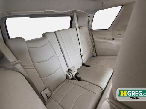 Used 2020 Cadillac Escalade Premium Luxury RWD image 17