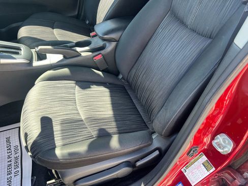 Used 2018 Nissan Sentra SV image 18