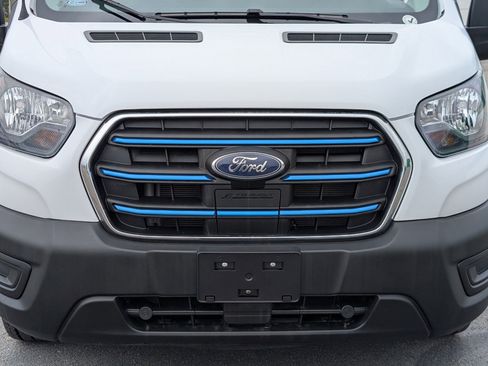Used 2023 Ford E-Transit 148 High Roof Extended image 9