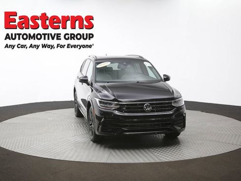 Used 2022 Volkswagen Tiguan SE R-Line image 52