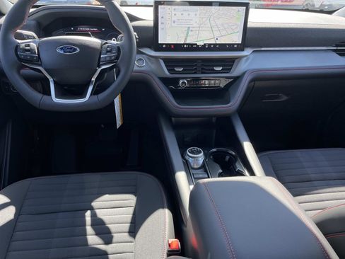 New 2026 Ford Explorer ST-Line w/ ST-Line Street Pack AWD/4WD image 9