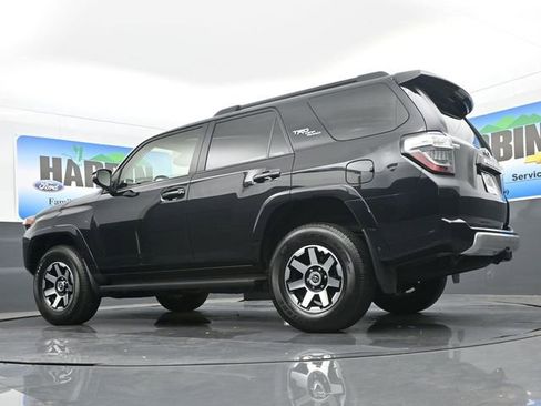 Used 2024 Toyota 4Runner TRD Off-Road Premium image 20