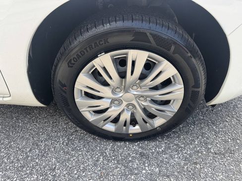 Used 2015 Nissan Leaf S w/ Charge Package FWD image 10