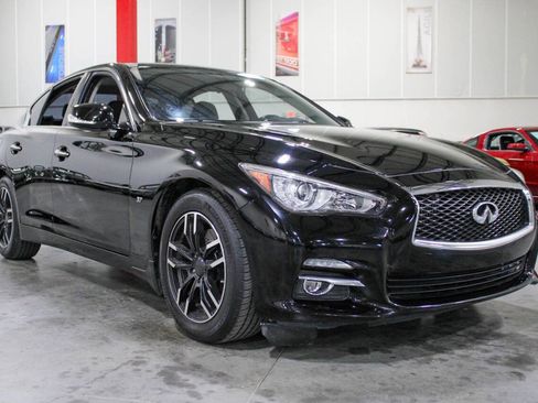 Used 2015 INFINITI Q50 2.0t w/ Moonroof Package image 8