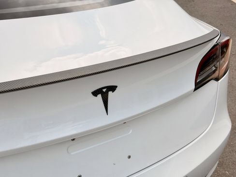 Used 2018 Tesla Model 3 Performance AWD/4WD image 9
