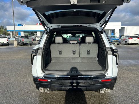 New 2026 Chevrolet Traverse RS image 24
