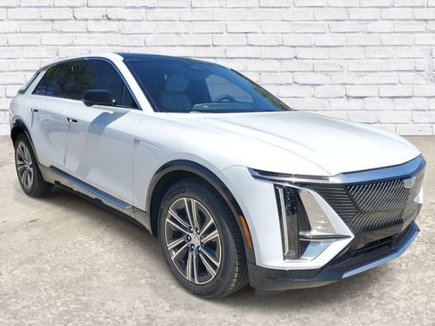 New 2026 Cadillac Lyriq Luxury RWD image 4