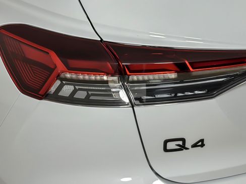 Used 2023 Audi Q4 e-tron Premium Plus w/ Premium Plus AWD/4WD image 26