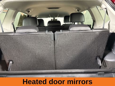 Used 2021 Volkswagen Tiguan SE image 23