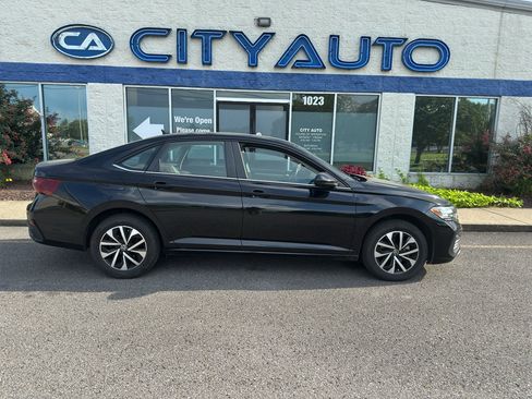 Used 2024 Volkswagen Jetta S FWD image 3