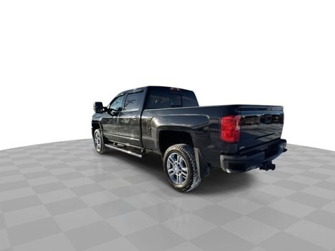 Certified 2019 Chevrolet Silverado 2500 High Country w/ Duramax Plus Package image 6