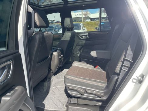 Used 2022 Chevrolet Tahoe High Country image 15