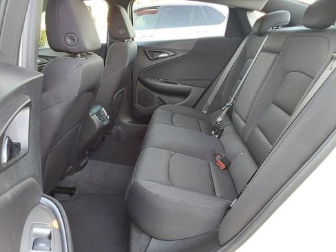 Used 2024 Chevrolet Malibu LT FWD image 9